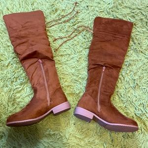 Girls Brown over the knee boots ❤️😍😍😍😍